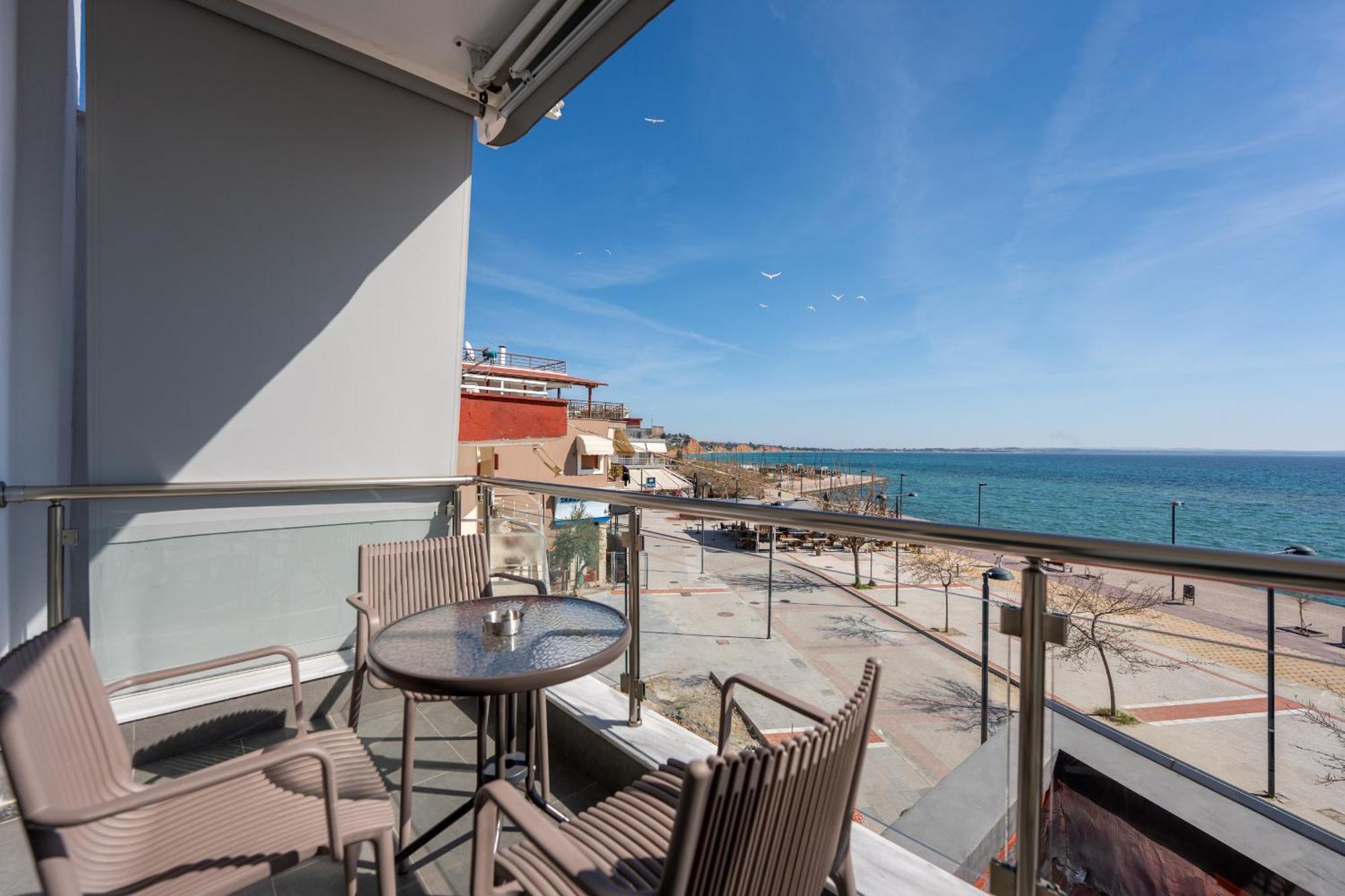 Centralviewsuites Nea Moudania Buitenkant foto