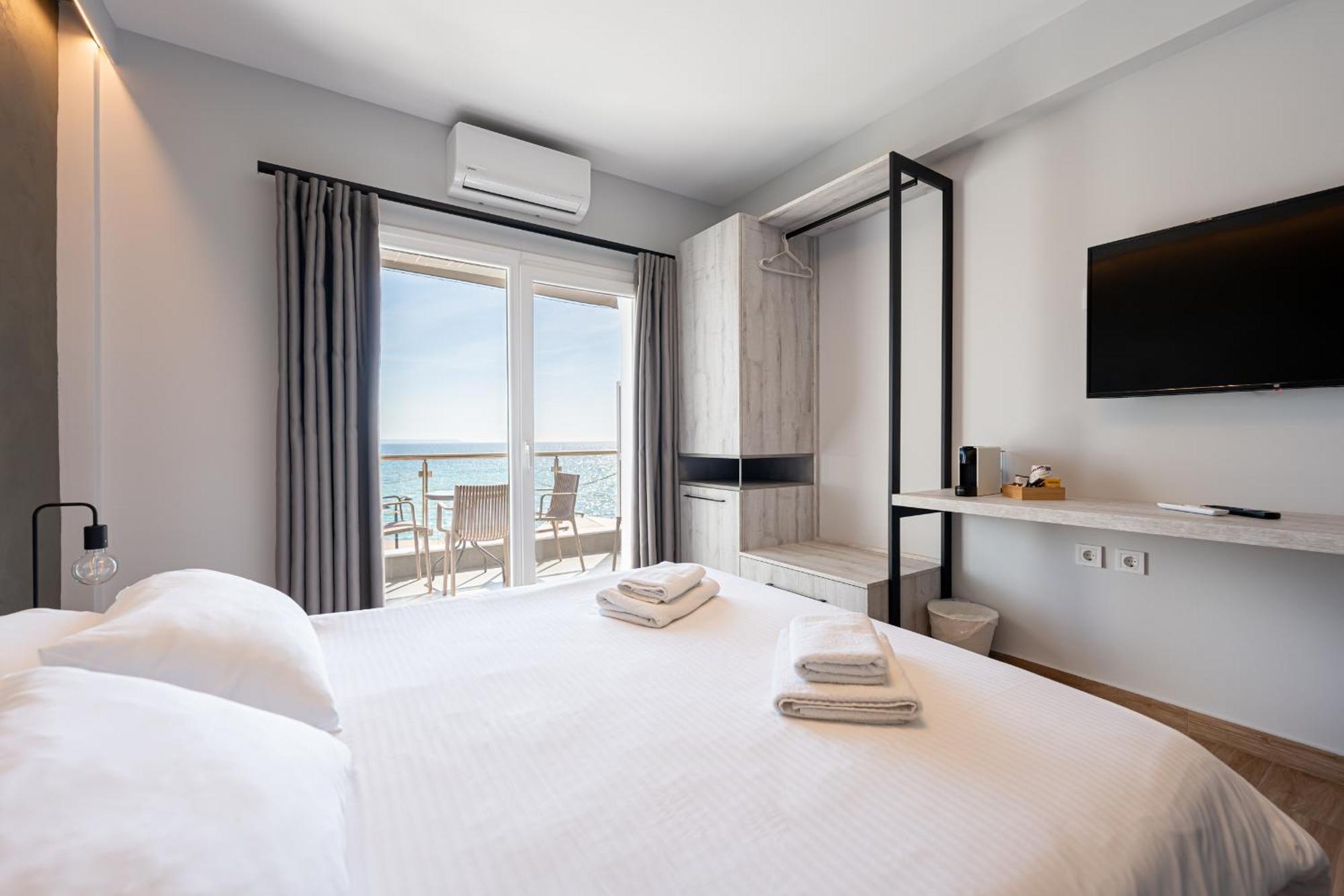 Centralviewsuites Nea Moudania Buitenkant foto