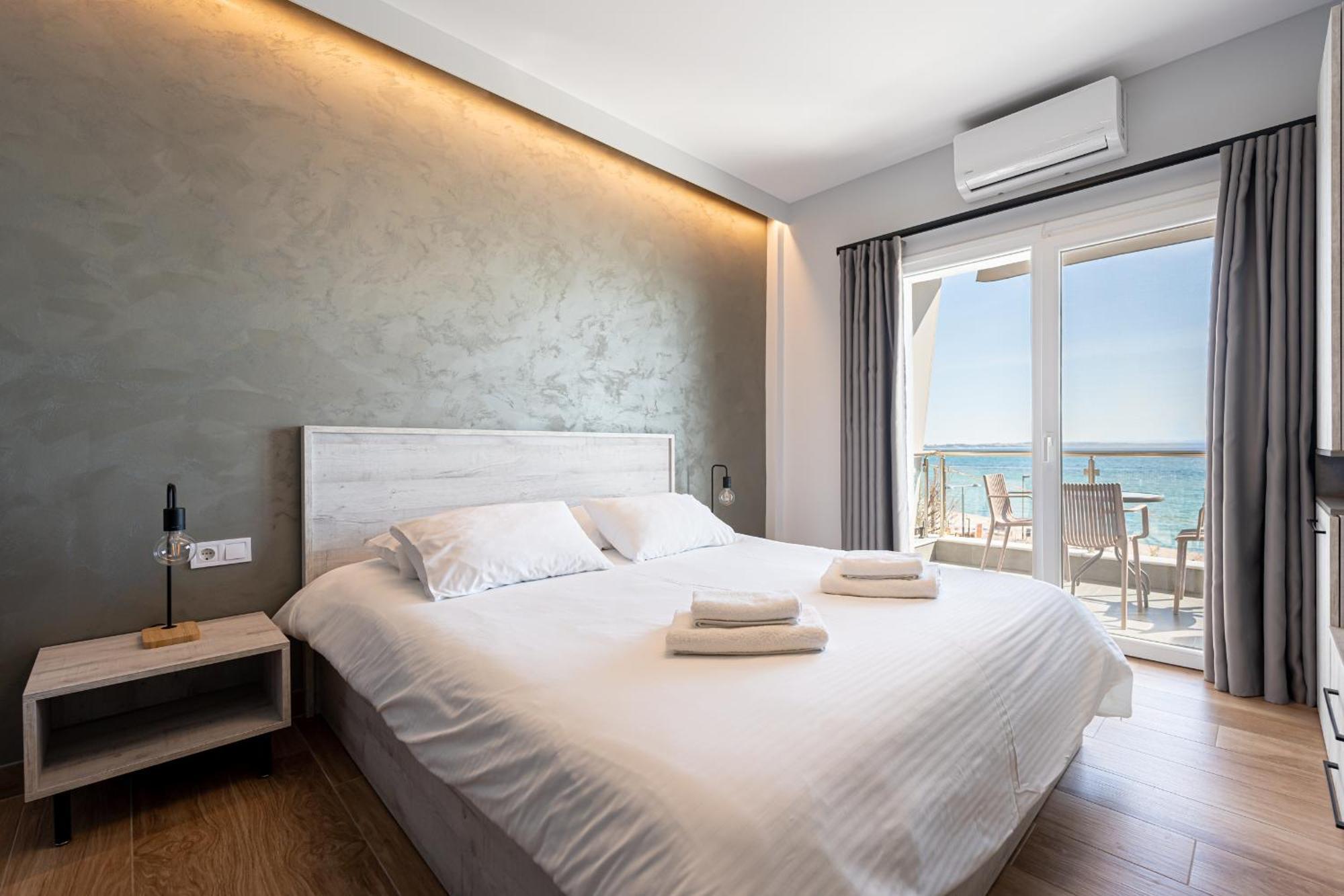 Centralviewsuites Nea Moudania Buitenkant foto