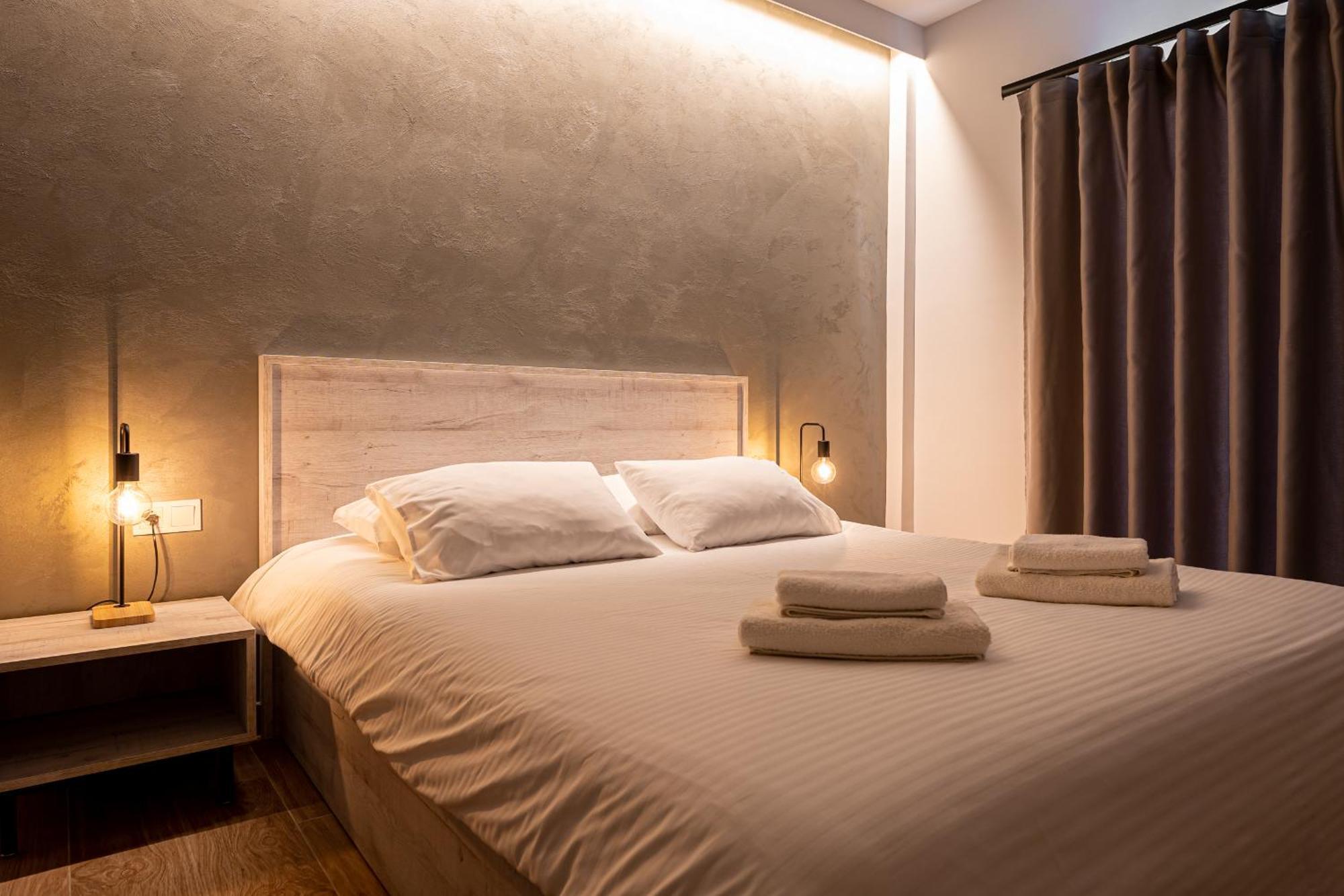 Centralviewsuites Nea Moudania Buitenkant foto