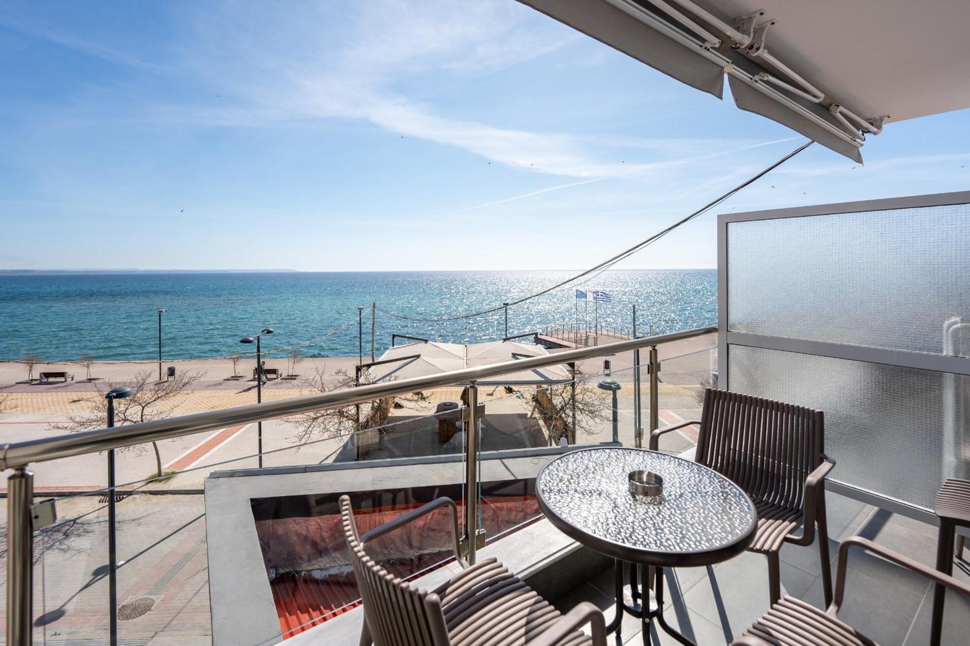 Centralviewsuites Nea Moudania Buitenkant foto